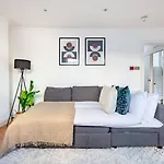 Bnbnook - Modern 1Br With Balcony In The Heart Of London West End